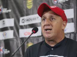 Colegio de entrenadores advierte al Vida tras destitución de Leo Rodríguez