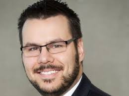 Dustin Thelen's Instagram, Twitter & Facebook