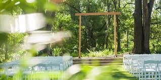 The Secret Garden At Paradise Spring Weddings Secret Garden Spring Wedding Spot