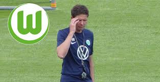 The site lists all clubs he coached and all clubs he played for. Kann Oliver Glasner Uberhaupt Noch Trainer Beim Vfl Wolfsburg Bleiben Vfl Wolfsburg
