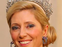 Sunday Times Rich List 2016: the Aristocrats That Are Richer Than the Queen 