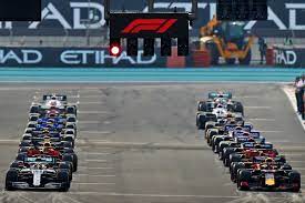 In più, molteplici informazioni sui nuovi regolamenti, le classifiche, il mondiale in corso e quelli già disputati, e l'albodoro delle scuderie e dei piloti vincitori nei campionati. Quanto Costa Un Team Di Formula 1 Ecco Il Vero Budget Per La Gestione