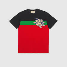 Black And Red Designer T Shirt Men S Oversize T Shirt With Three Little Pigs In Red And Black Cotton Jersey Gucci Men S T Shirts Tshirt Design Men Mens Tshirts Oversized Tshirt