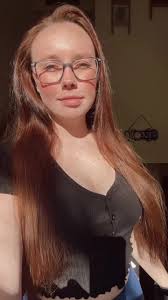 Brittany Snoots's Instagram, Twitter & Facebook