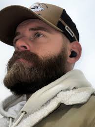 Winter beard ftw 🤘🏼 : r/beards