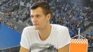 Volleys holen Robert Kromm zurück