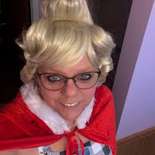 Hello I'm new this year I was wondering is there certain times for trick or  treating for kids? I heard it's 7-9 pm but im not sure I live in Easton