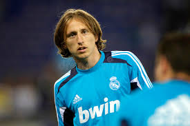 Strahlend posierten modric' frau vanja und seine kinder ivano und ema für die fotografen. Luka Modric Von Real Madrid Redaktionelles Stockfotografie Bild Von Sport Stern 62188102