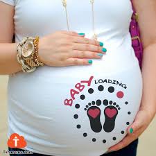 في انتظار قدوم طفل سارع بحجز Baby Loading T Shirt على الموقع Www Tshareme Com وسوف ي Expecting Baby Announcements Expecting Baby Yoga For Pregnant Women