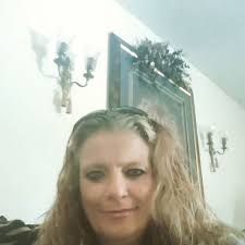 Profile for Fern. Cash