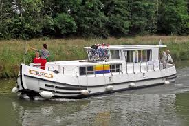 En france, 3 types de pénichettes sans permis sur les canaux. Locaboat Penichette 1260 R For Rent Mueritz