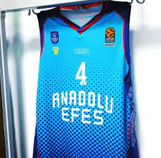 Anadolu efes spor kulübü ile bilyoner arasındaki anlaşmanın türk basketbolu için büyük önem taşıdığını belirten anadolu efes spor kulübü asbaşkanı ahmet boyacıoğlu, görüşlerini şu şekilde. Forma Kultur ×'×˜×•×•×™×˜×¨ Anadolu Efes Bu Aksam Cska Karsisinda Bugune Kadar Euroleague De Anadolu Efes Formasini Terleten Tum Oyuncularin Isimlerinin Yer Aldigi 400 Maca Ozel Formayla Sahada Olacak Https T Co Enqsrpr6ci