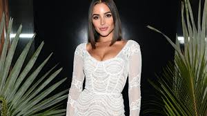 Olivia Culpo Dishes Exclusive Spoilers On E S Model Squad Jonas told the sun at the time that her shocked expression was all. olivia culpo dishes exclusive spoilers