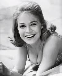 The girl next door deserved the world. ❤️