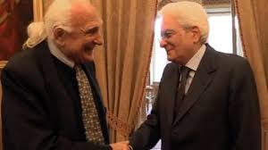 Lo afferma il sindaco di modena giorgio pighi che ha accolto l'invito dei radicali modenesi per un appello al capo dello stato affinché ascolti le ragioni di marco pannella giunto al settimo giorno di sciopero totale della fame e della sete. Pannella Per Mattarella Interrompo Lo Sciopero Della Sete E Brindo A Sergio La Repubblica