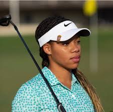 Maddison Barnett's Instagram, Twitter & Facebook