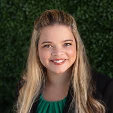 Since I was 13, I wanted to be a lawyer. 👩‍⚖️⚖️ I watched from the public  galleries as silver-tongued barristers in funny wigs advocated zealously  for their clients. It was like art