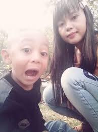 tak bisa diungkapkan dengan kata kata.. ..qku tak mintak apa apa.. ..kita  slalu bersama,, saling ngerti satu sama lain itu sudah lebih dari cukup..  ..ini kebahagiaanku slalu bersamamu 3lelakiku.. ..semoga kita slamanya.. ..