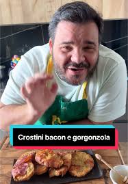 Crostini al Bacon e Gorgonzola: Ricetta Facile