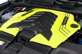 It was unveiled on 4 december 2017 and was put on the market for the 2018 model year. Mansory Lamborghini Urus Venatus Evo Body Kit