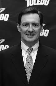 044021 UT Volleyball 34-41.indd