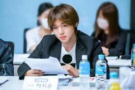 Current Web Drama 2020 Love Revolution 연애혁명 Wednesdays 17 00 Kst On Kakaotv K Dramas Movies Soompi Forums