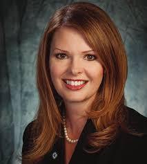 Michelle Edinger's Instagram, Twitter & Facebook