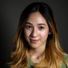 Eva Gipson's Instagram, Twitter & Facebook