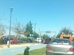 Linares: una lesionada en choque de vehículo contra barrera en avenida  Aníbal León Bustos