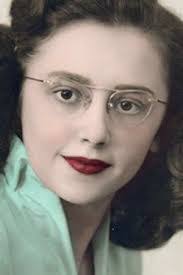 Emily Ellefson's Instagram, Twitter & Facebook