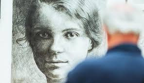 Richard Dack's Instagram, Twitter & Facebook