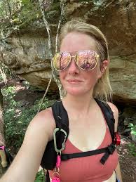 Hiking the CT trail near Peavine McGinnis