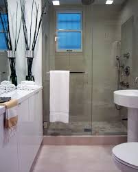 A swivel towel bar is a great storage solution that provides you immediate access to your towels. Find The Perfect Towel Bar For Your Bathroom