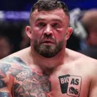 Zapowiedź Fame MMA 10. Na tę galę czeka cała Polska. Norman Parke czy  Kasjusz "Don Kasjo" Życiński?