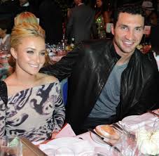 Der profiboxer wladimir klitschko hat sich mit seiner freundin hayden panettiere verlobt. Hayden Panettiere Wladimir Klitschkos Verlobte Ist Schwanger Welt