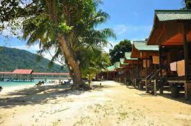 Cara ke pulau perhentian untuk ke pulau perhentian, ambil bot di jeti kuala besut. See How Close Is The Beach From Chalet Picture Of Abdul S Chalet Pulau Perhentian Besar Tripadvisor