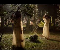 Eu stiu poveste ielelor de ce fac asta cel mult fac la barbati deoarece ele erau niste fete iar barbatii si au batut joc de ele si le au omorat in ziua de rusalii. SuperstiÈ›ii De Rusalii Ce Nu Trebuie SÄƒ Faci De Rusalii Pentru A Nu Starni Furia Ielele Evenimentul Zilei