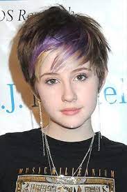 45 Funky Hairstyles For Teenage Girls To Try This Season Girls Short Haircuts Teenage Girl Hairstyles Cute Hairstyles For Short Hair