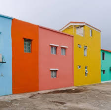 Coloane Village S Residential Walls The Back Walls Of Some Of The Residential Houses Edging The Village Receiv Residential House Photo Backdrop Wall Colors