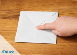 Wenn sie buntes oder gemustertes papier verwenden können sie auch echt dekorativ wirken. Diy Papierschachtel Schachteln Aus Papier Falten In 2 Minuten Talu De