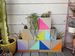 Single Cinder Blocks As Planters Painted Tuinkabouters Tuin Ideeen Tuin
