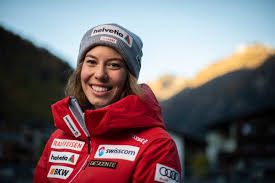 Jun 29, 2021 · sono elena stoffel, wendy holdener e michelle gisin con l'allenatore christian brill, la fisiatra julia winkler e l'allenatrice ed ex atleta mirena küng della squadra elvetica sono in ritiro. Wie Es Gelingt In Der Schweiz Polyvalente Skifahrerinnen Wie Michelle Gisin Und Wendy Holdener Aufzubauen Nzz