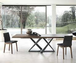 Table Design En Noyer Pied Central Design De La Marque Bontempi Casa Coupdecoeur Des Table Salle A Manger Table A Manger Moderne Table A Manger Contemporaine