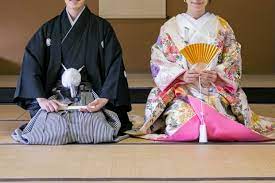 Dressing up in traditional japanese clothing can be a lot of fun, and recently renting kimono while sightseeing is very popular. Types Of Japanese Traditional Clothing Online