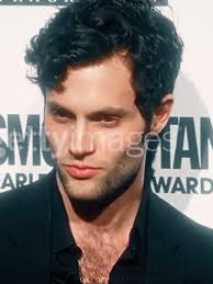 Chris Hemsworth Vs Penn Badgley