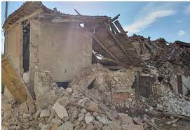 Δεν θα πιστεύετε τι έκανε μαθητής δημοτικού για να βοηθήσει τους σεισμόπληκτους στην ελασσόνα. Seismos Samos 400 Oikogeneies Asteges Grtimes Gr