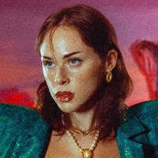 Suzy Jones (@SuzyJonesMusic)