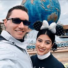 A big hello to Cast Member Caitlin from Kingswinford in the West Midlands.  Got chatting to her whilst awaiting the start of Fantasmic and said that I  would give her a big