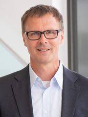 Stärkung des Großkundengeschäfts im Bereich Fliese bei STARK Deutschland