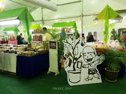Hari raya puasa is a very important occasion celebrated by all muslims over the world. Jualan Hari Raya Di Kompleks Kraf Kuala Lumpur Lovely Bee